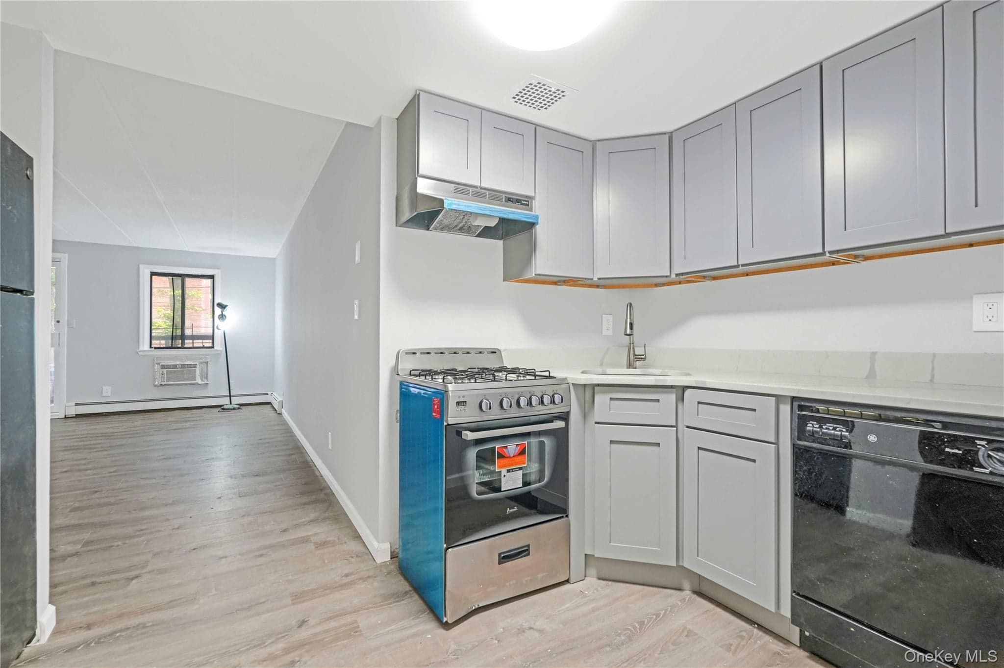 180-16 Wexford Terrace Unit: 1C thumbnail 12