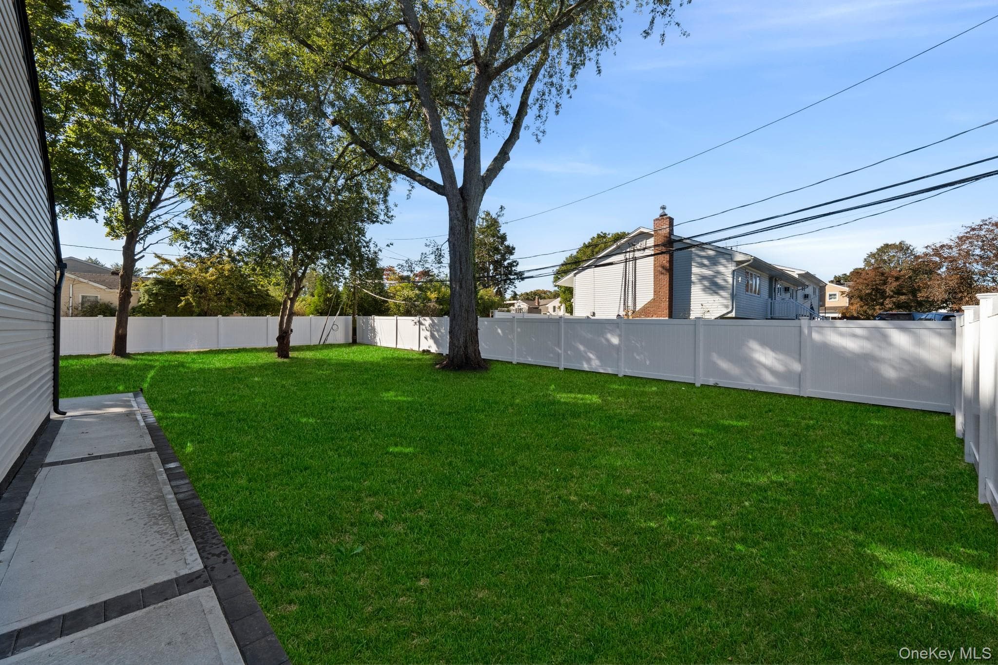 1 Medford Lane thumbnail 32