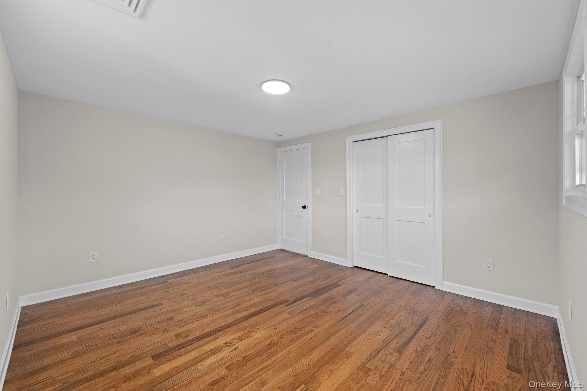 1 Medford Lane thumbnail 25