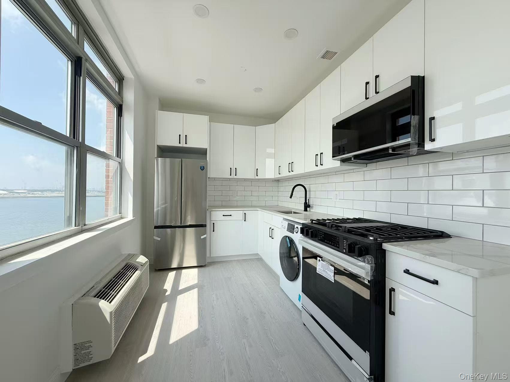 1434 110th Street Unit: 4C thumbnail 12