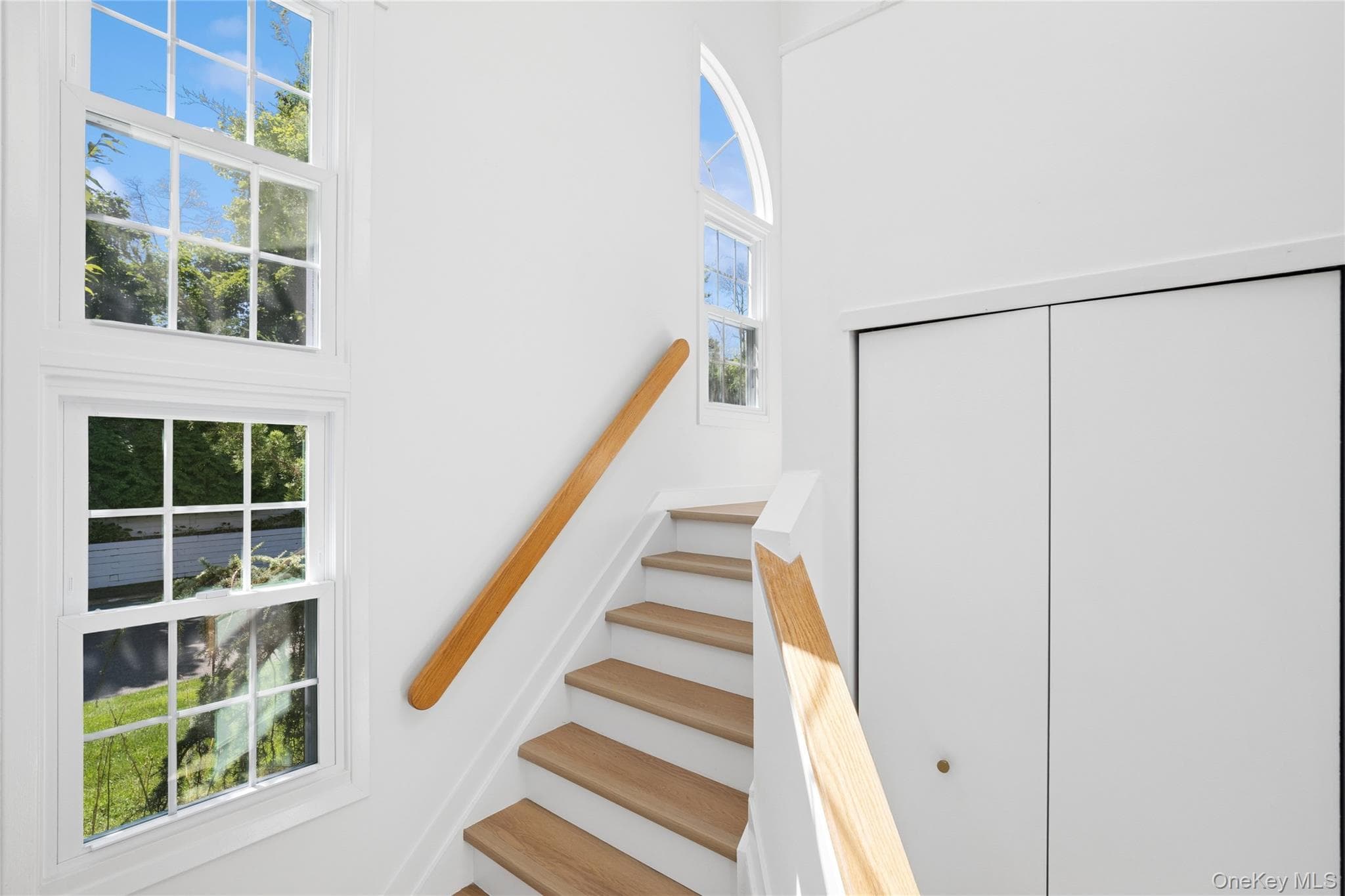 79 Lakebridge Drive thumbnail 2