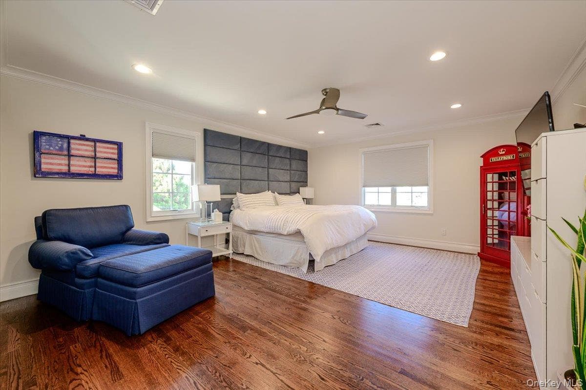 85 Suffolk Boulevard thumbnail 32