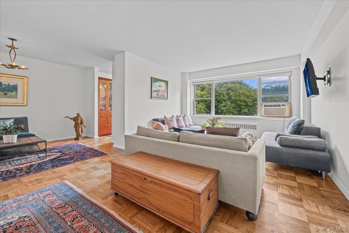 750 Kappock Street Unit: 405 thumbnail 4