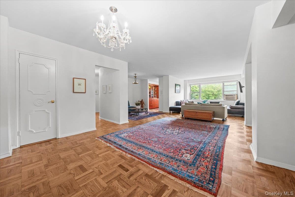 750 Kappock Street Unit: 405 thumbnail 2