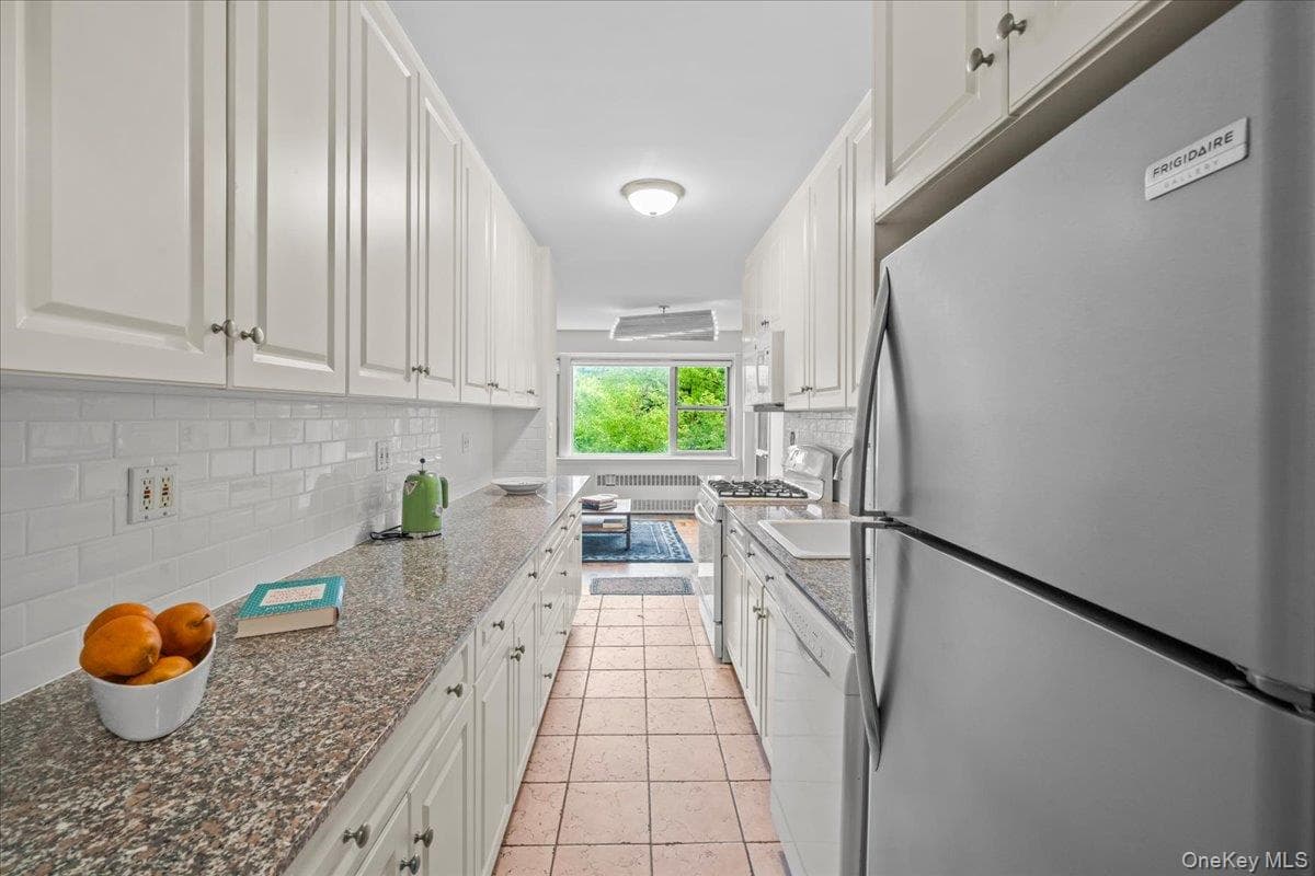 750 Kappock Street Unit: 405 thumbnail 14