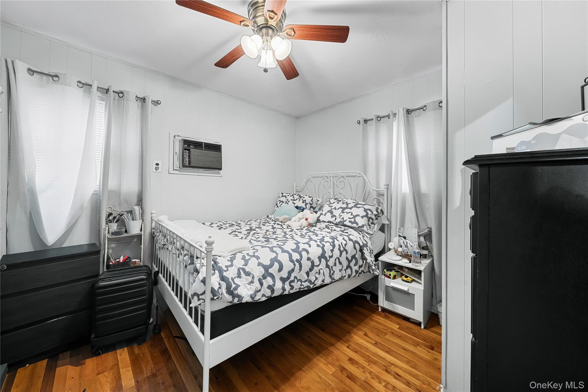 318 W 16th Street thumbnail 13