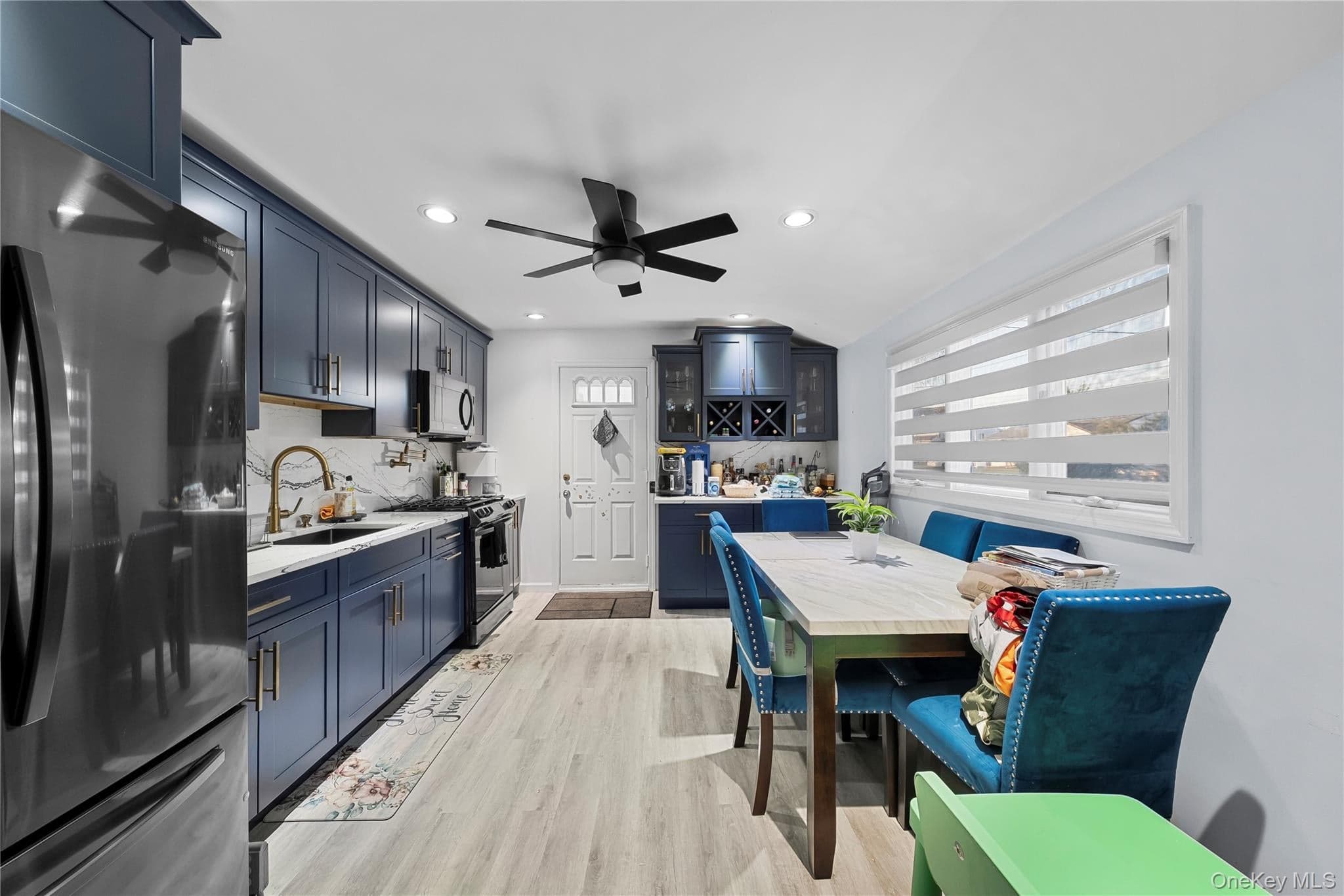 318 W 16th Street thumbnail 8