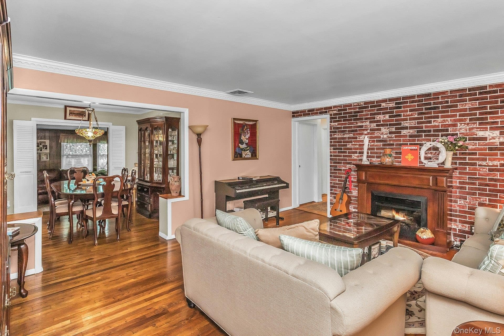 912 Ascan Street thumbnail 4