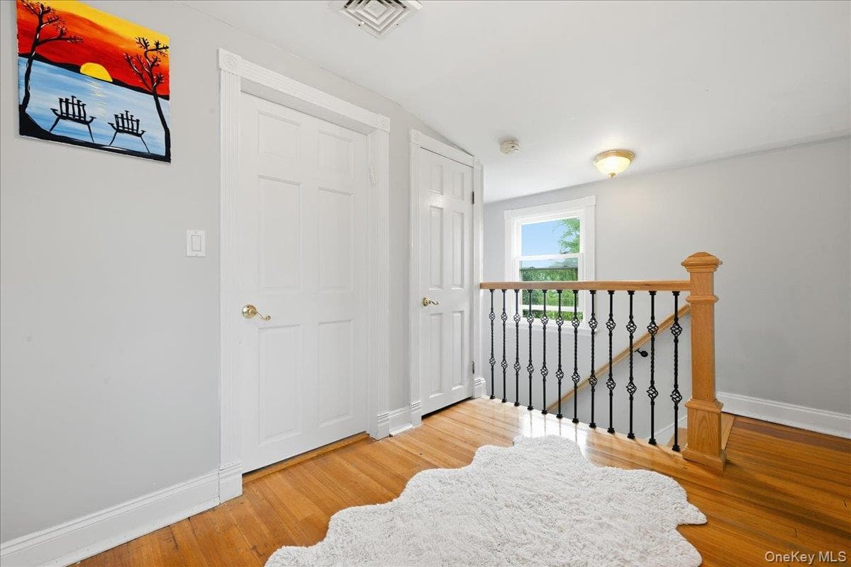 351 Hewlett Parkway thumbnail 13
