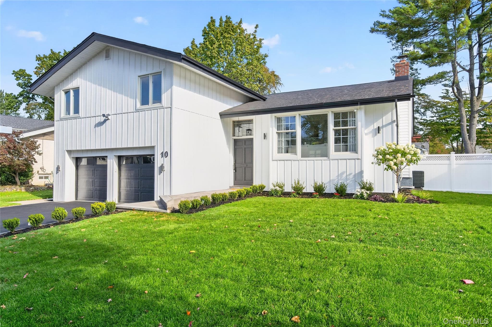 10 Flower Lane, Jericho