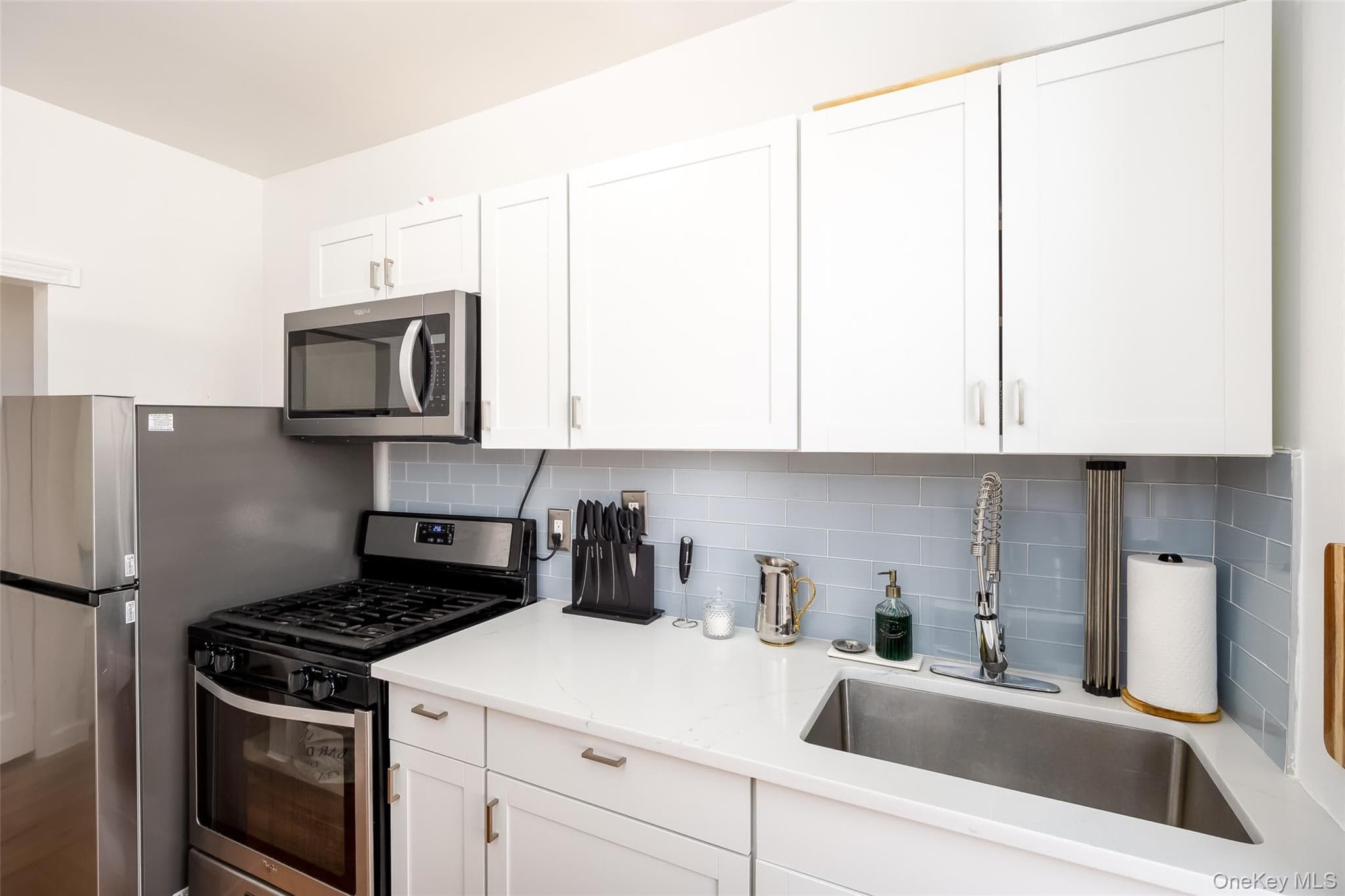 910 Dinsmore Avenue thumbnail 14