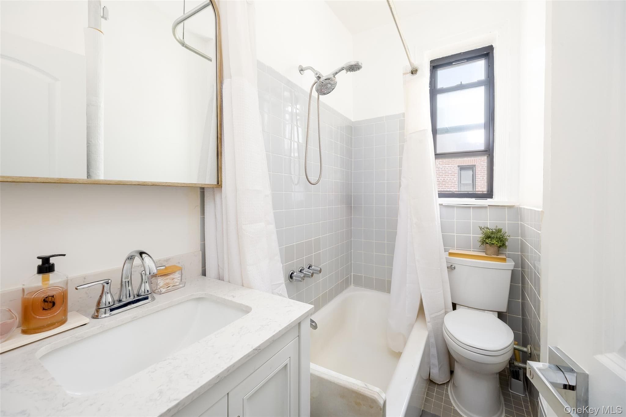910 Dinsmore Avenue thumbnail 18
