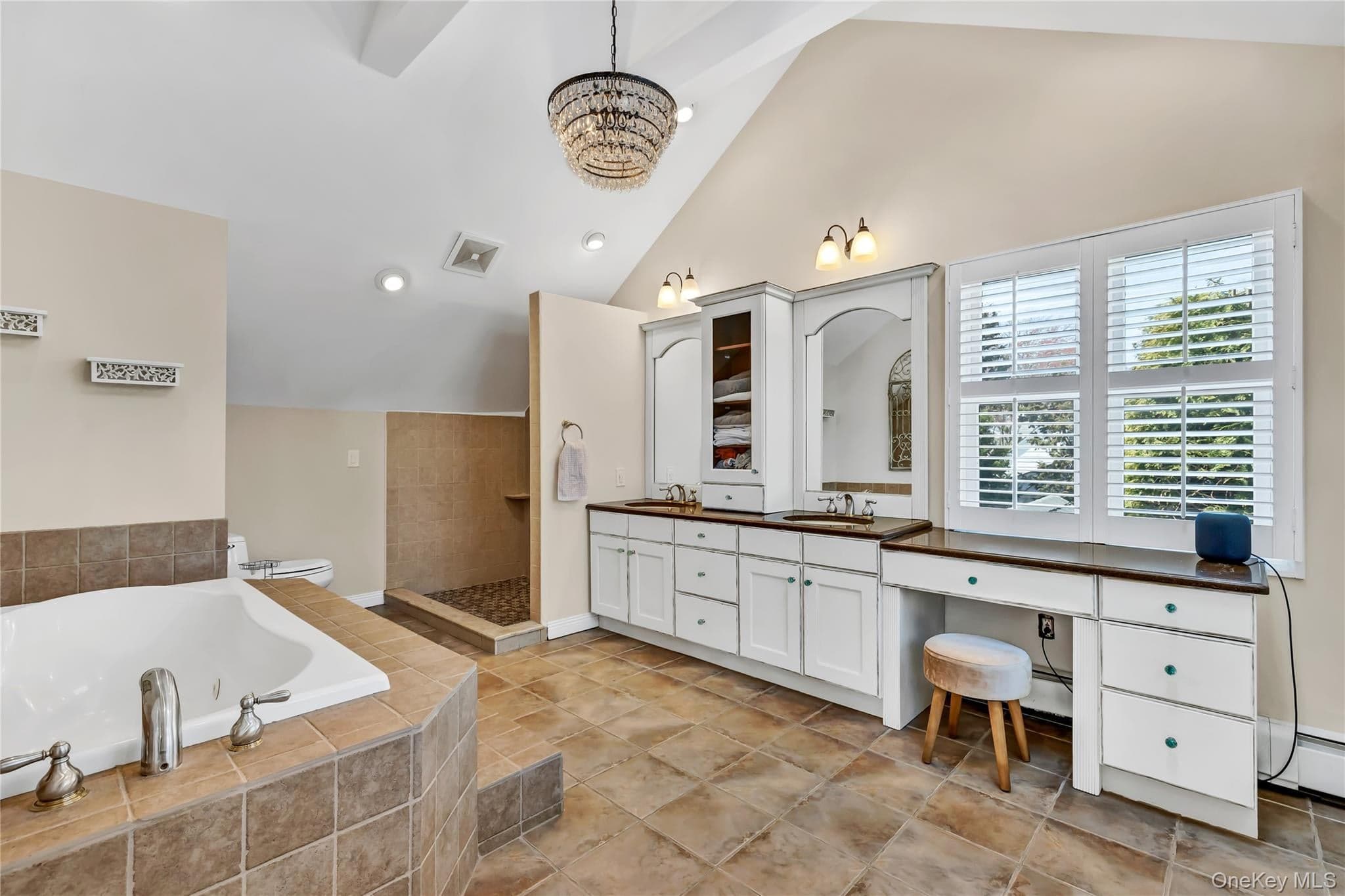 135 Shoreham Road thumbnail 29