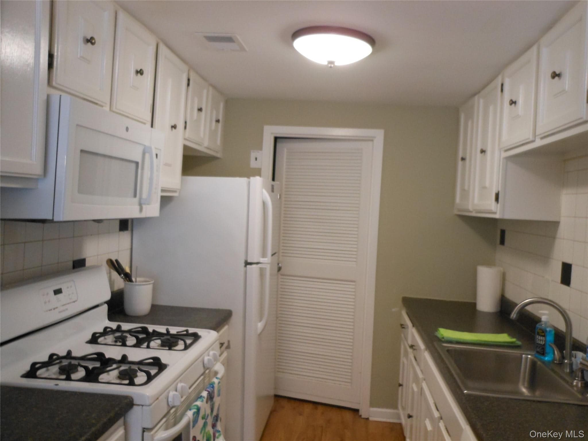 86 Birchwood Road Unit: 402 thumbnail 4