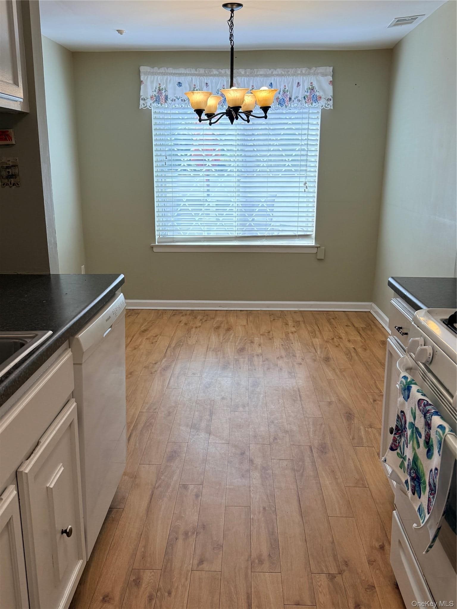 86 Birchwood Road Unit: 402 thumbnail 13