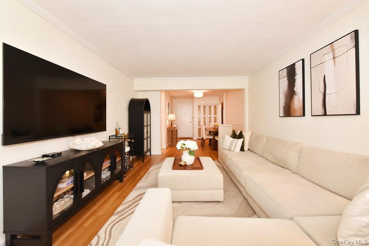 1 Birchwood Court Unit: 2O thumbnail 2