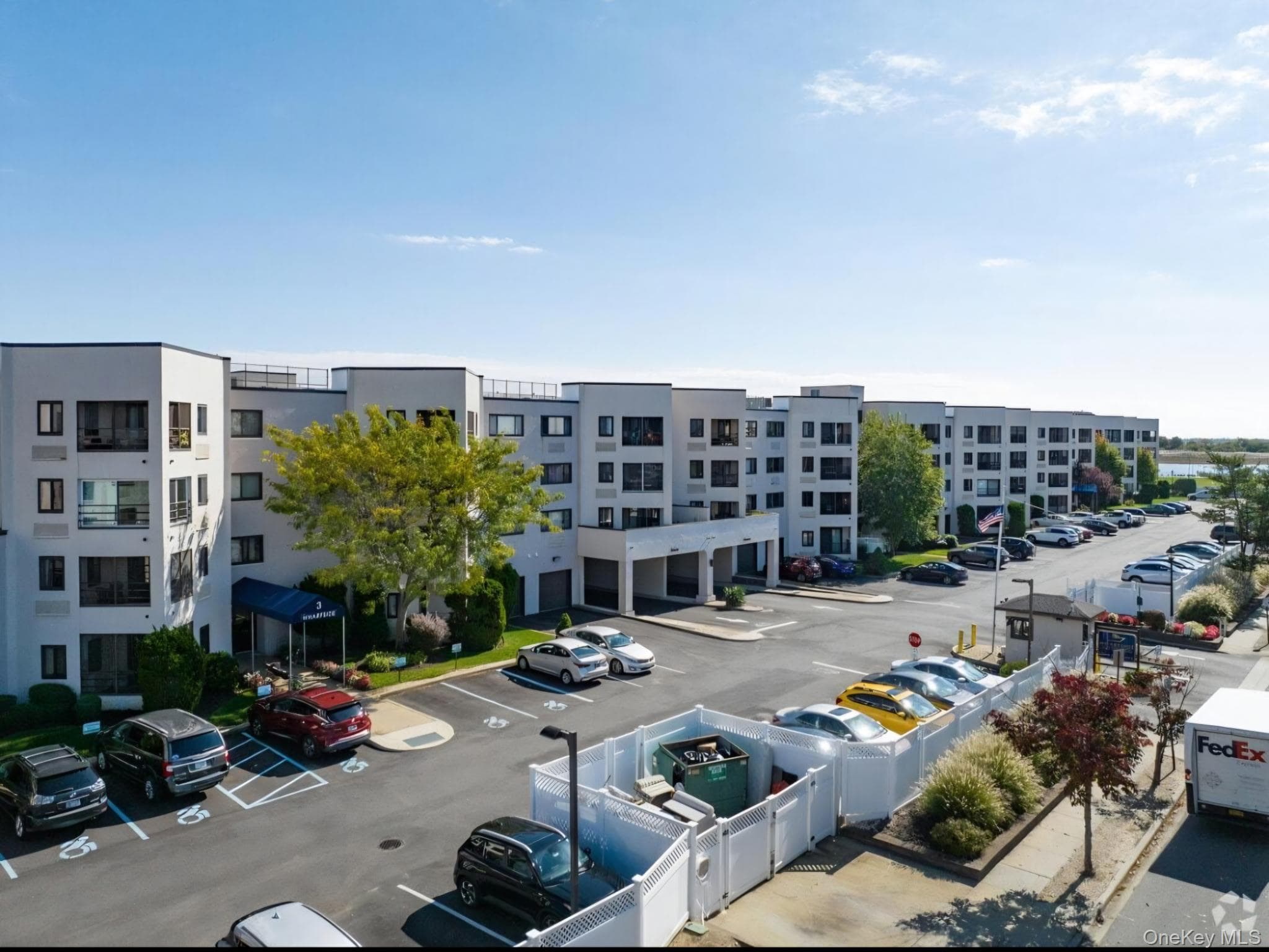 725 Miller Avenue Unit: 410, Freeport