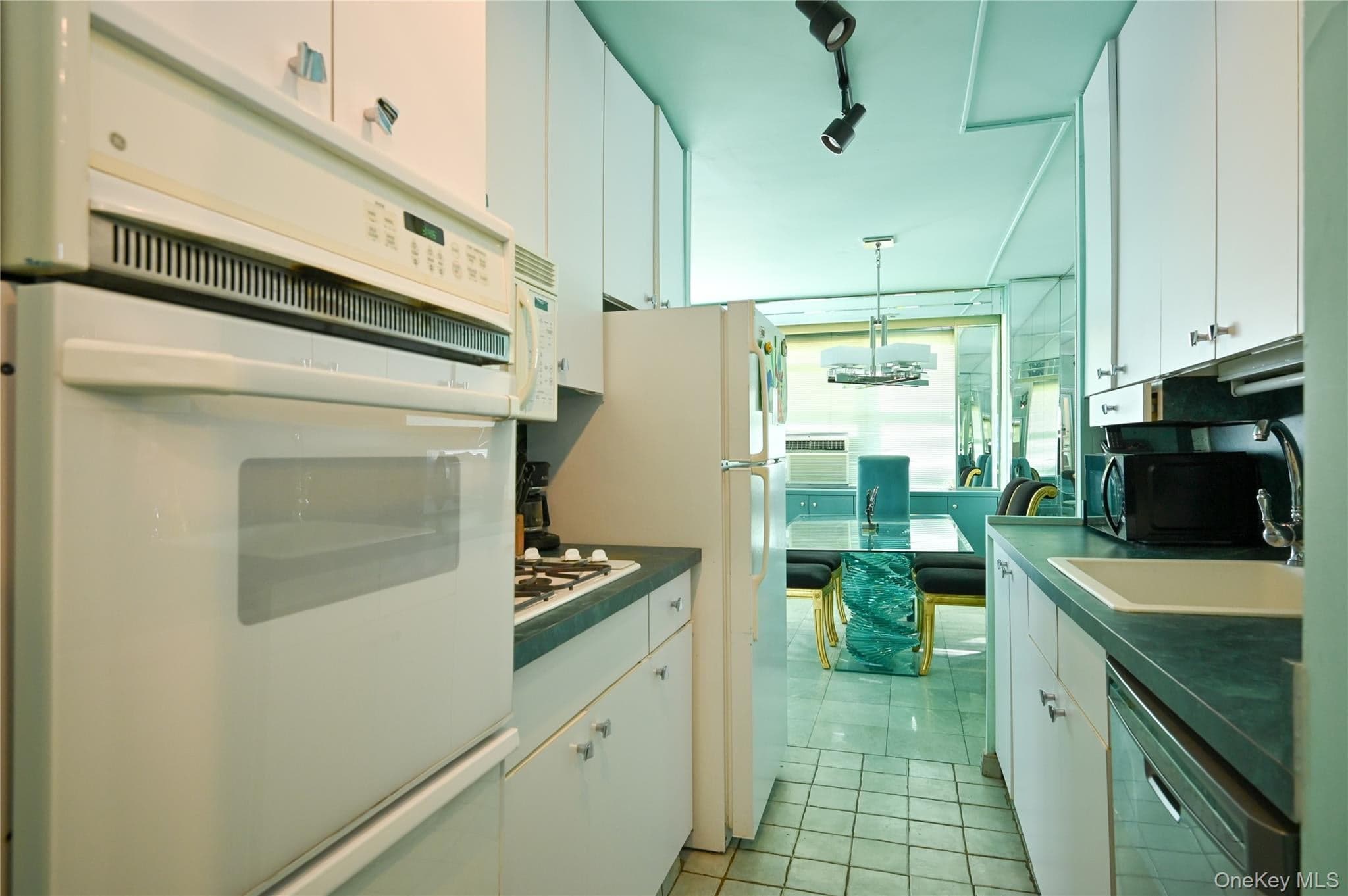 61-20 Grand Central Parkway Unit: C 306 thumbnail 13