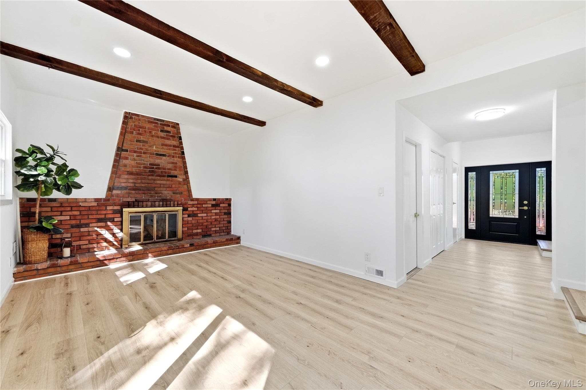 4 Deepdale Drive thumbnail 13