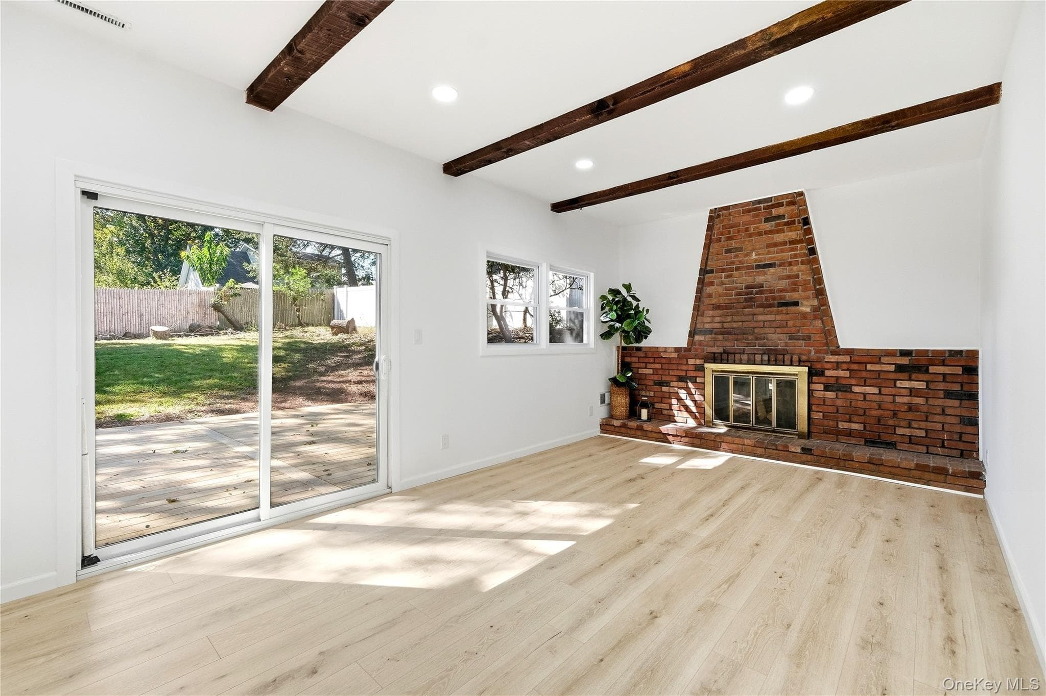 4 Deepdale Drive thumbnail 12