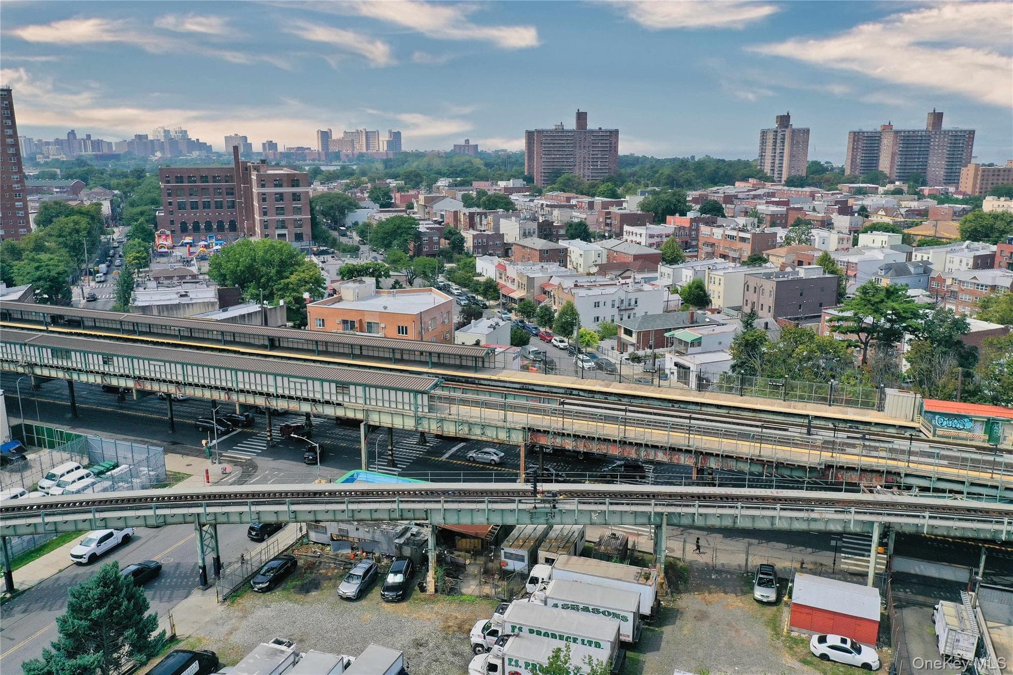 2383 Stillwell Avenue thumbnail 3