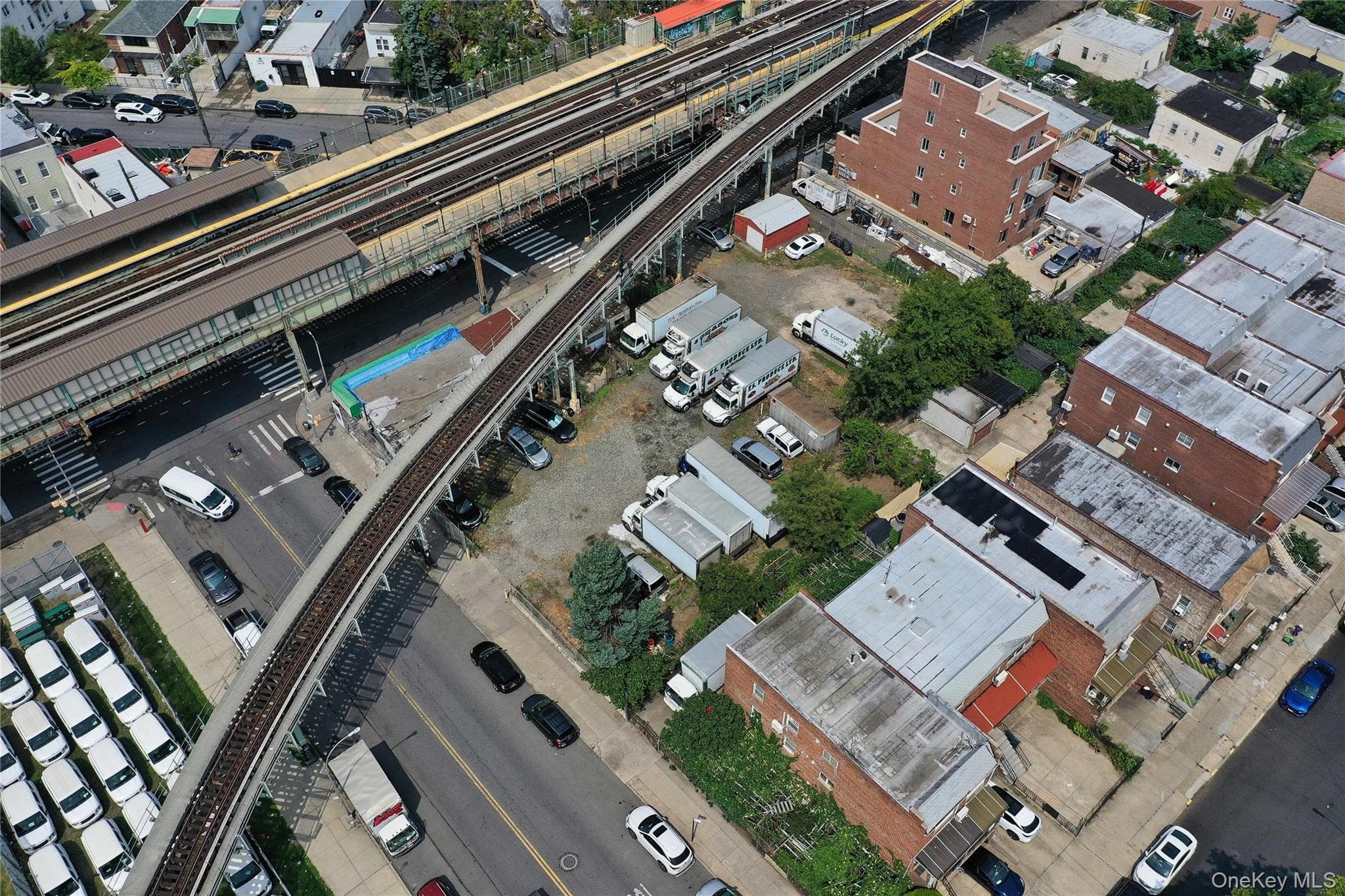 2383 Stillwell Avenue thumbnail 9
