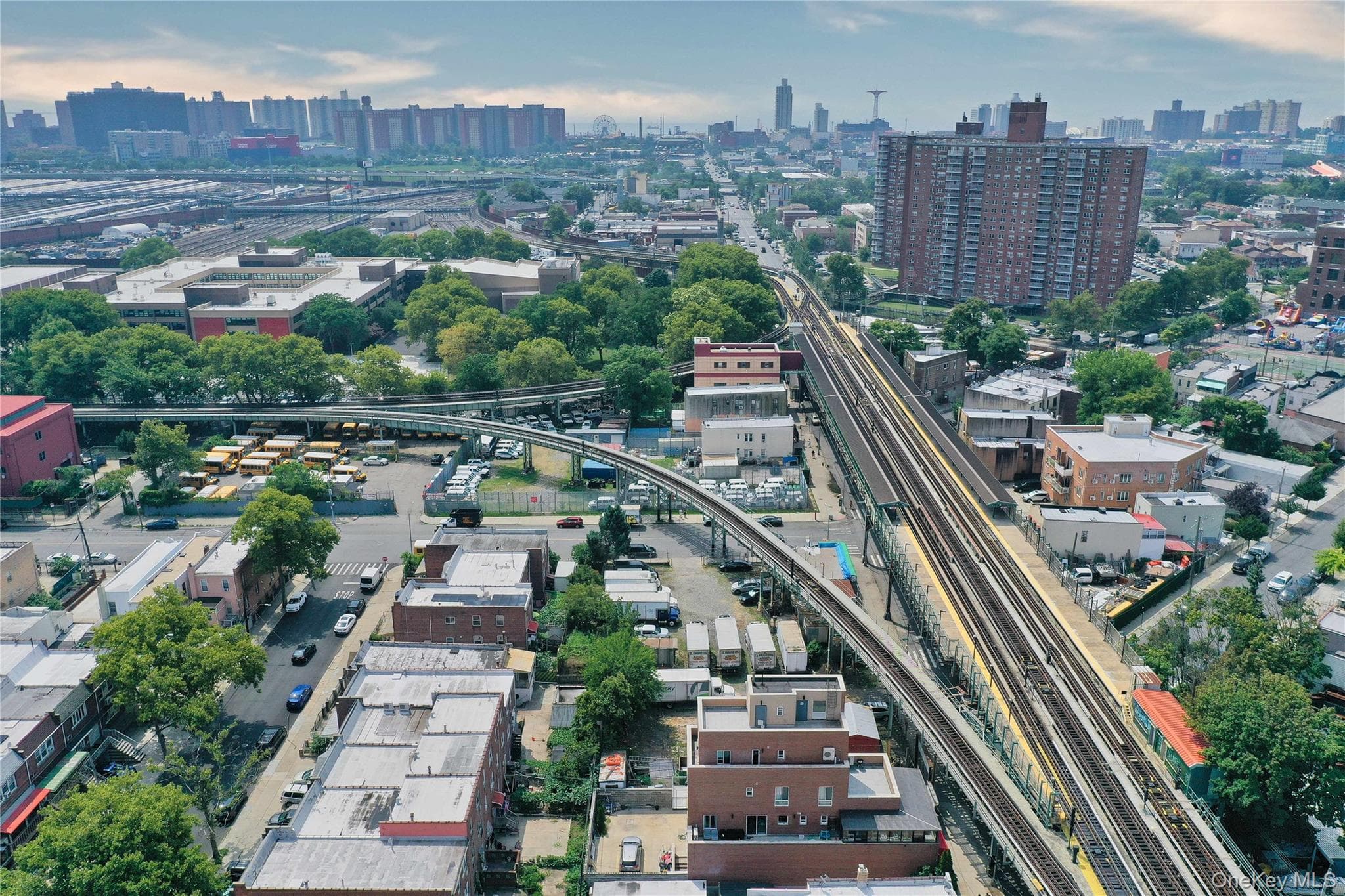 2383 Stillwell Avenue thumbnail 4