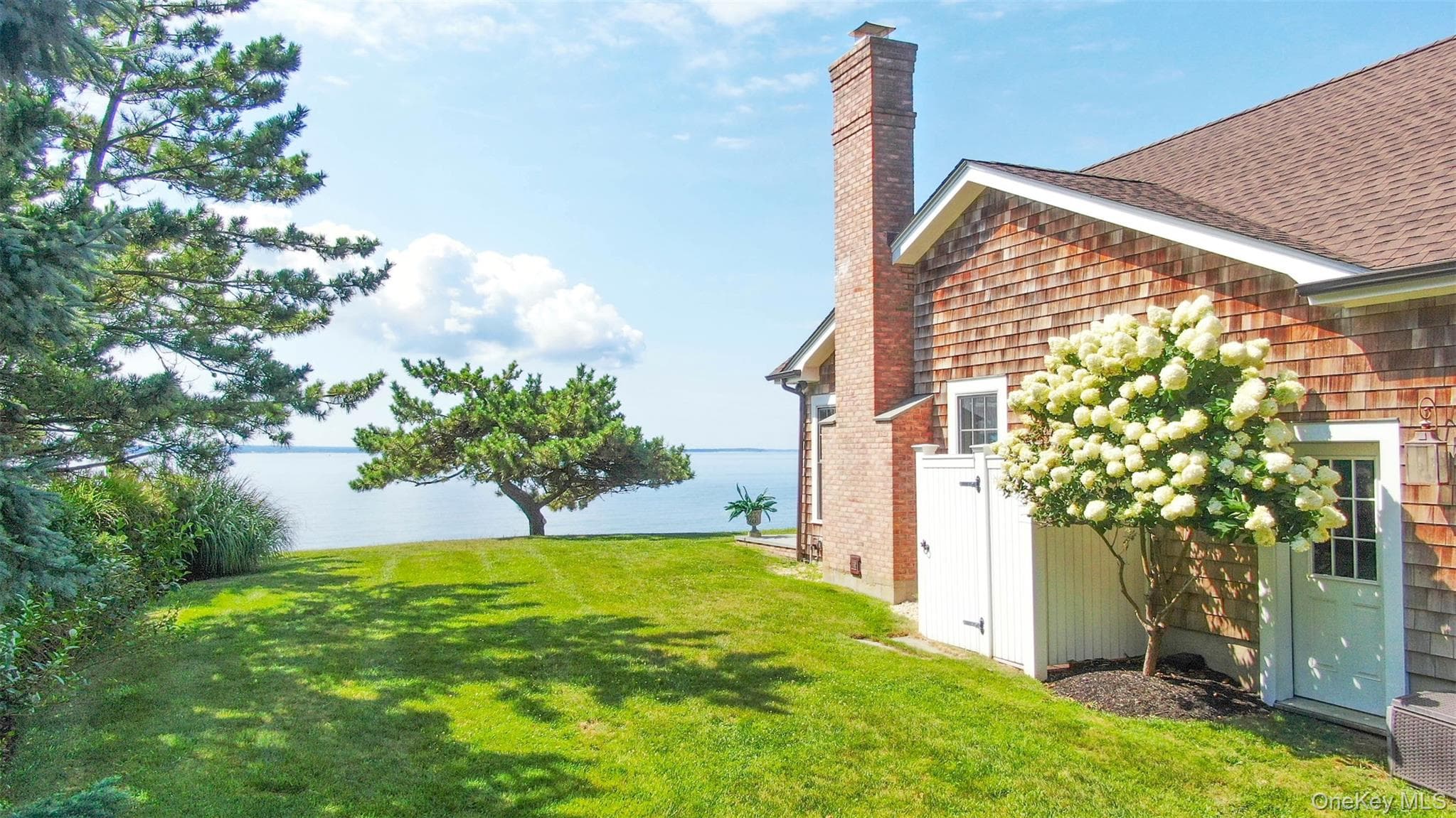 920 Cedar Point Drive thumbnail 4