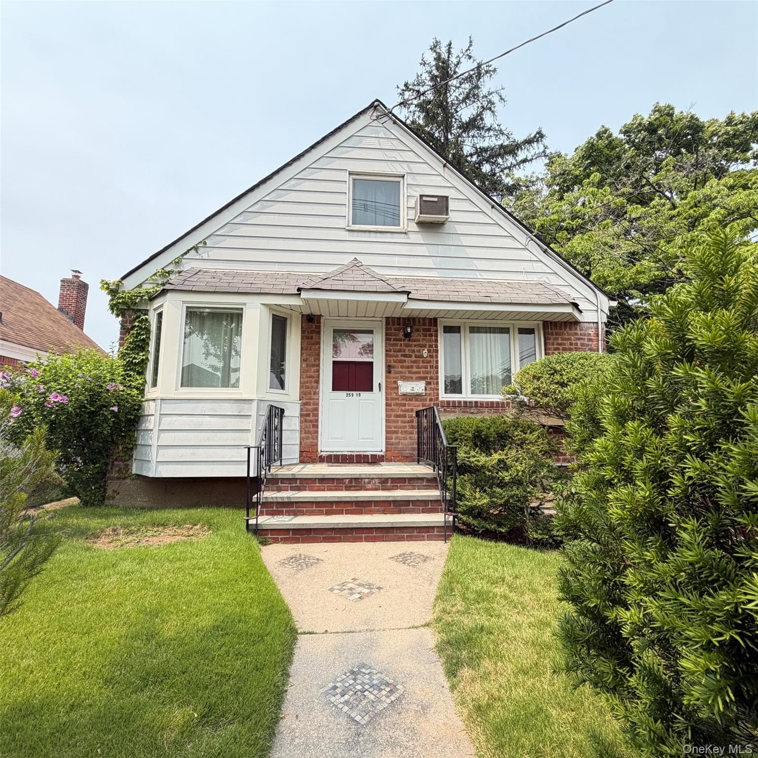 259-19 80th Avenue thumbnail 2