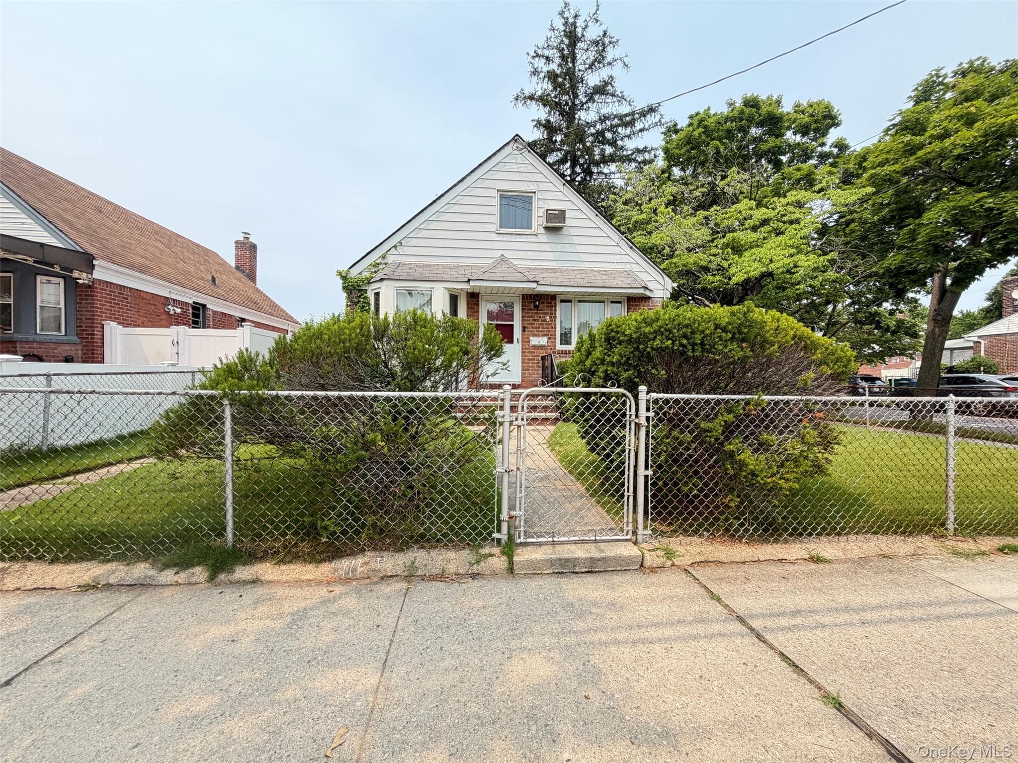 259-19 80th Avenue thumbnail 36