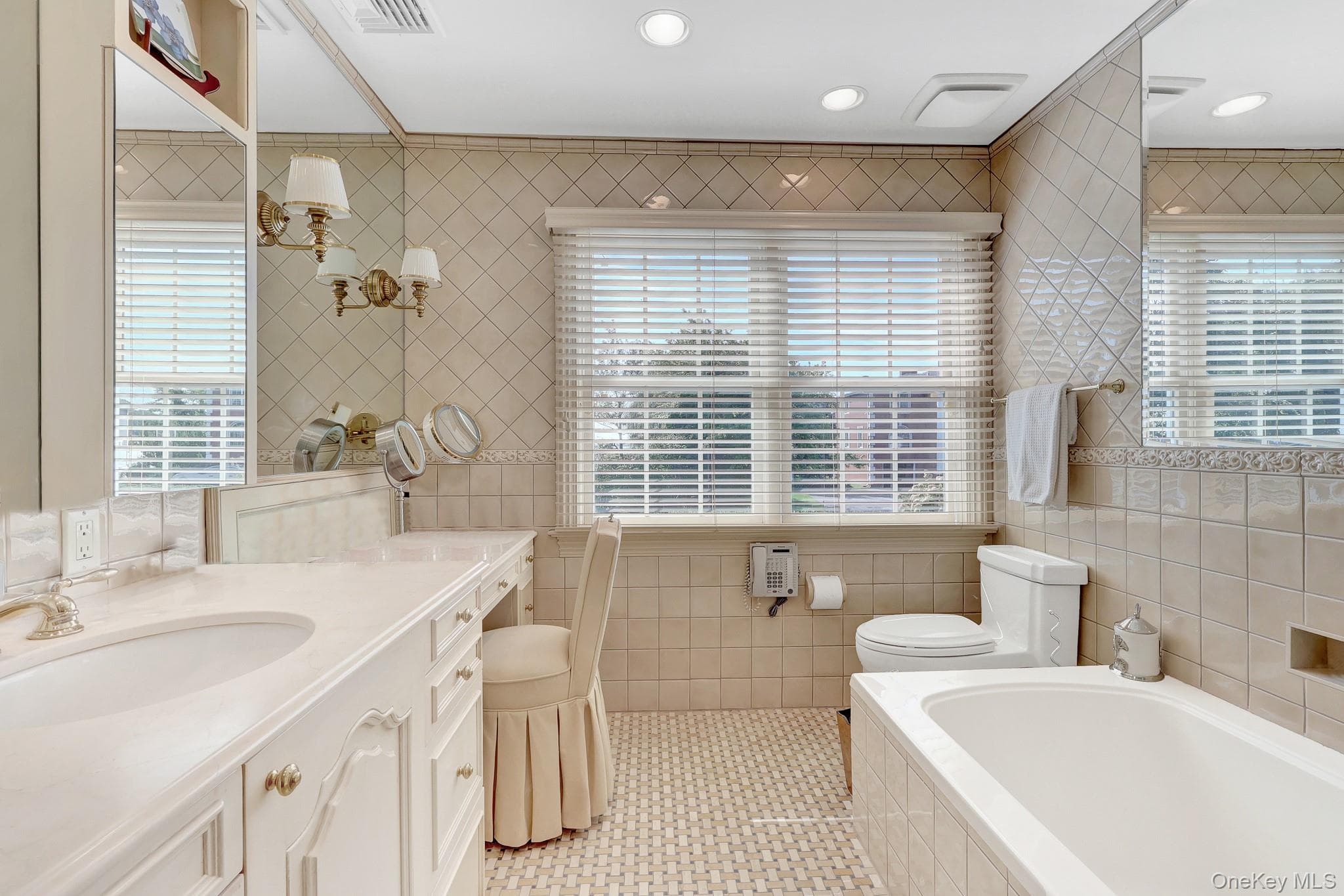 324 W Ivy Hill Road thumbnail 26