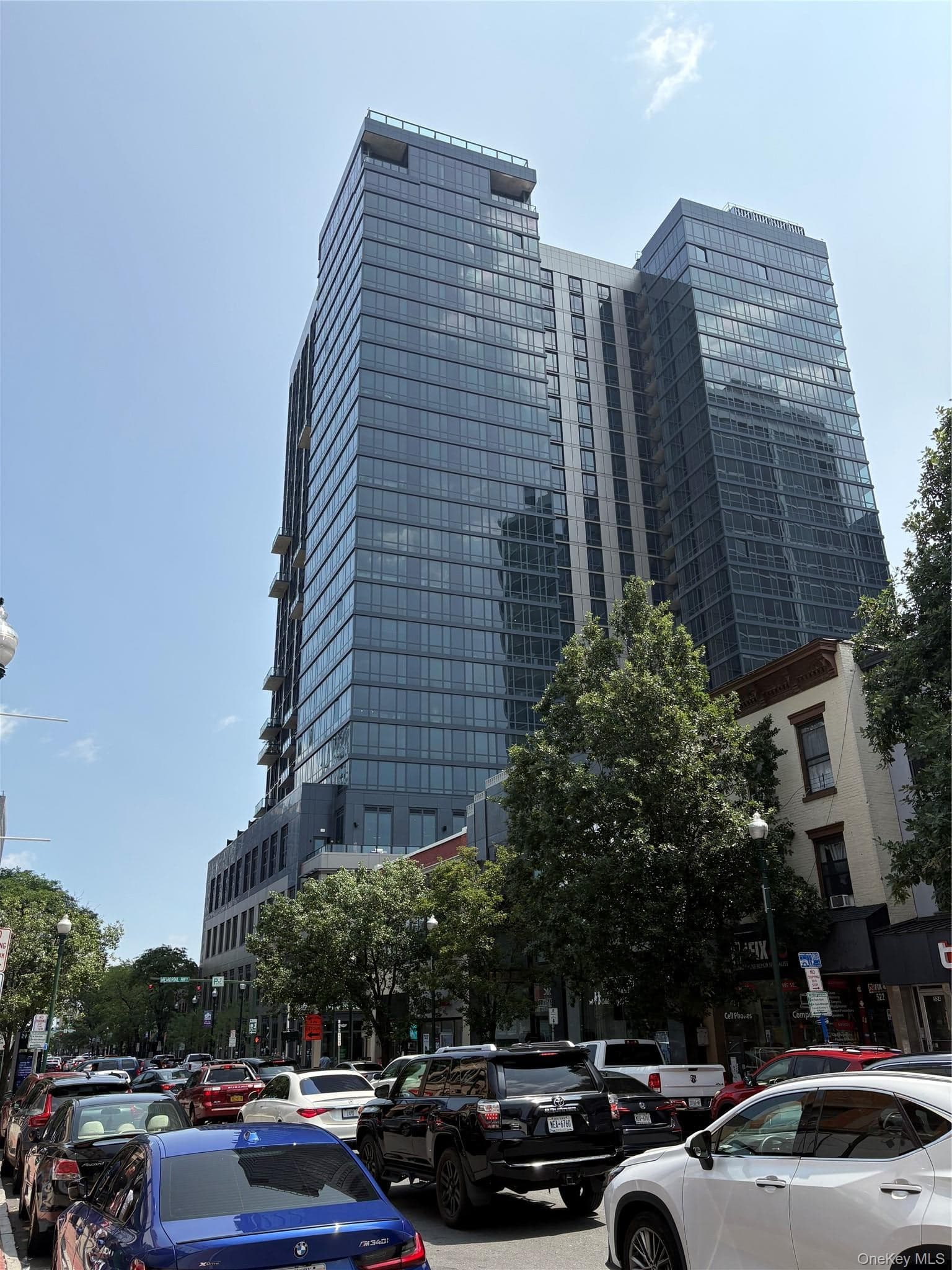 528 Main Street thumbnail 10
