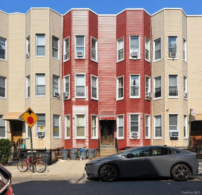 168 Russell Street, Brooklyn