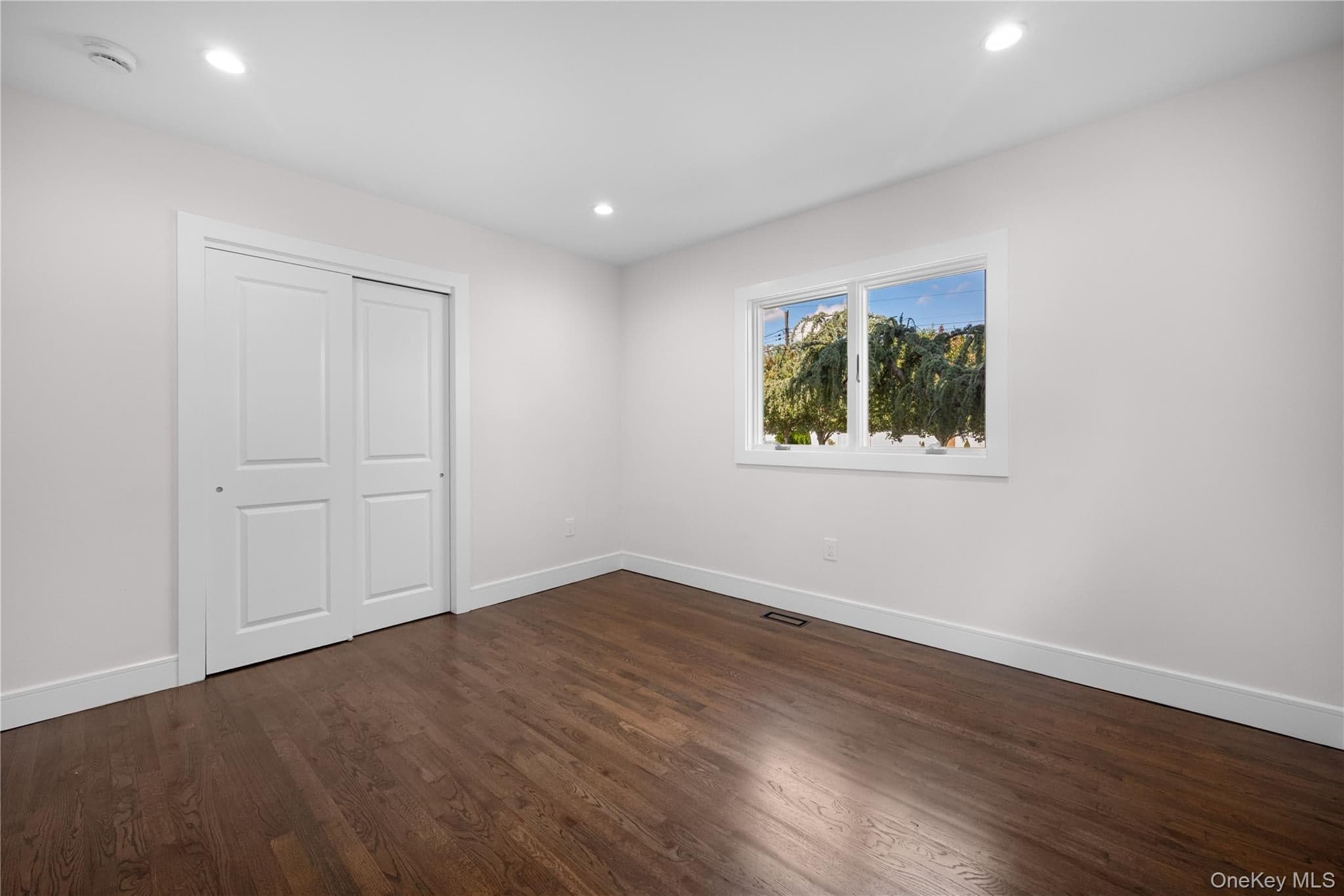 126 Lambert Avenue thumbnail 21