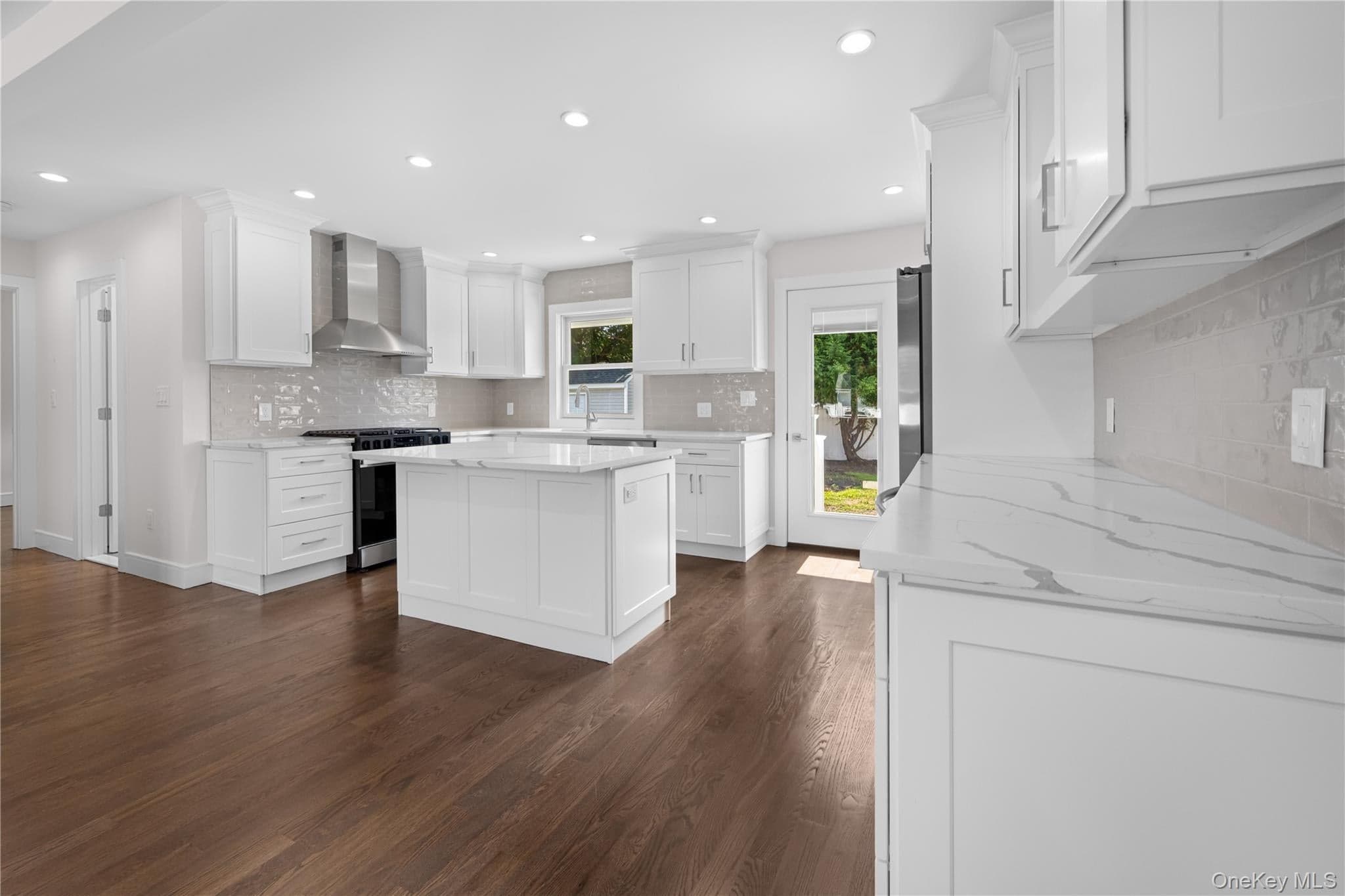 126 Lambert Avenue thumbnail 12