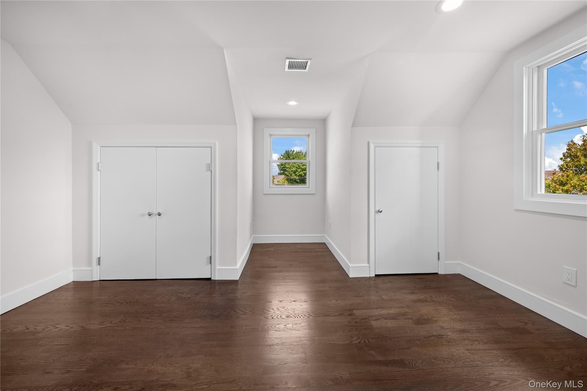 126 Lambert Avenue thumbnail 28