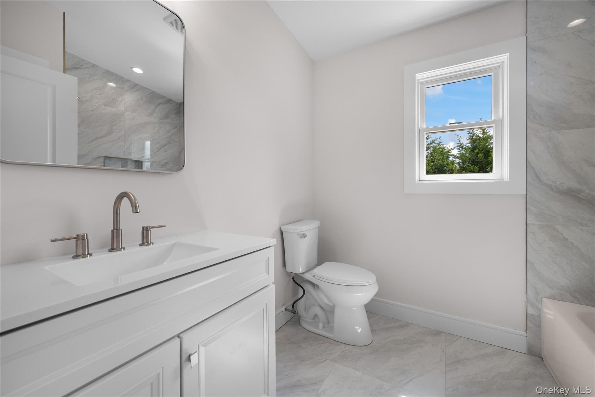 126 Lambert Avenue thumbnail 25