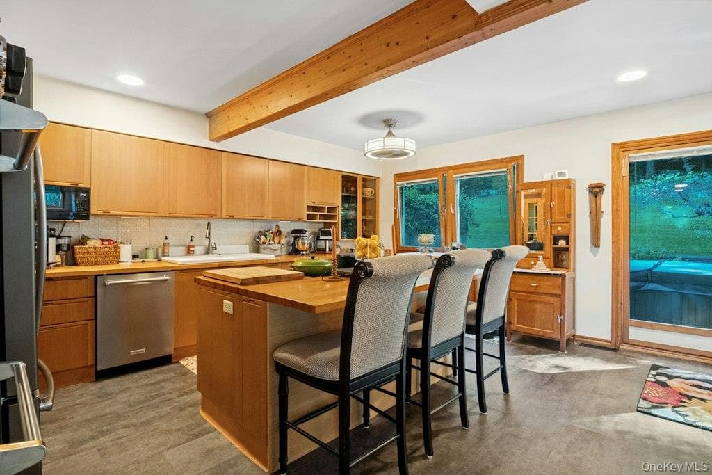 12 Deer Ridge Road thumbnail 8