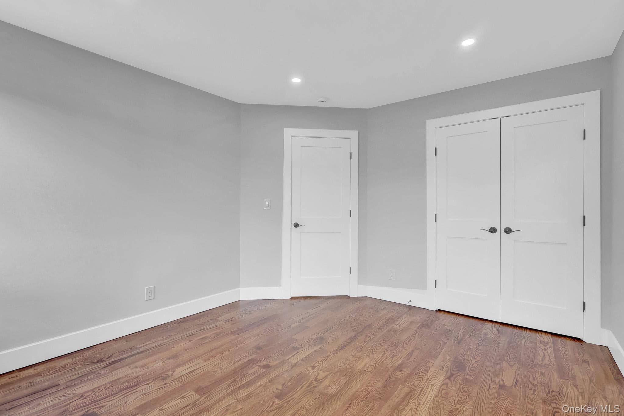 1370 Noel Court thumbnail 25
