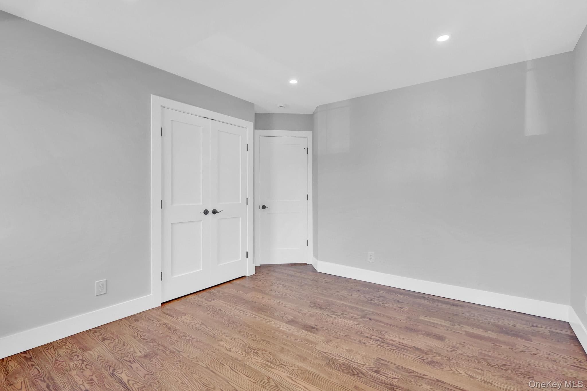 1370 Noel Court thumbnail 27