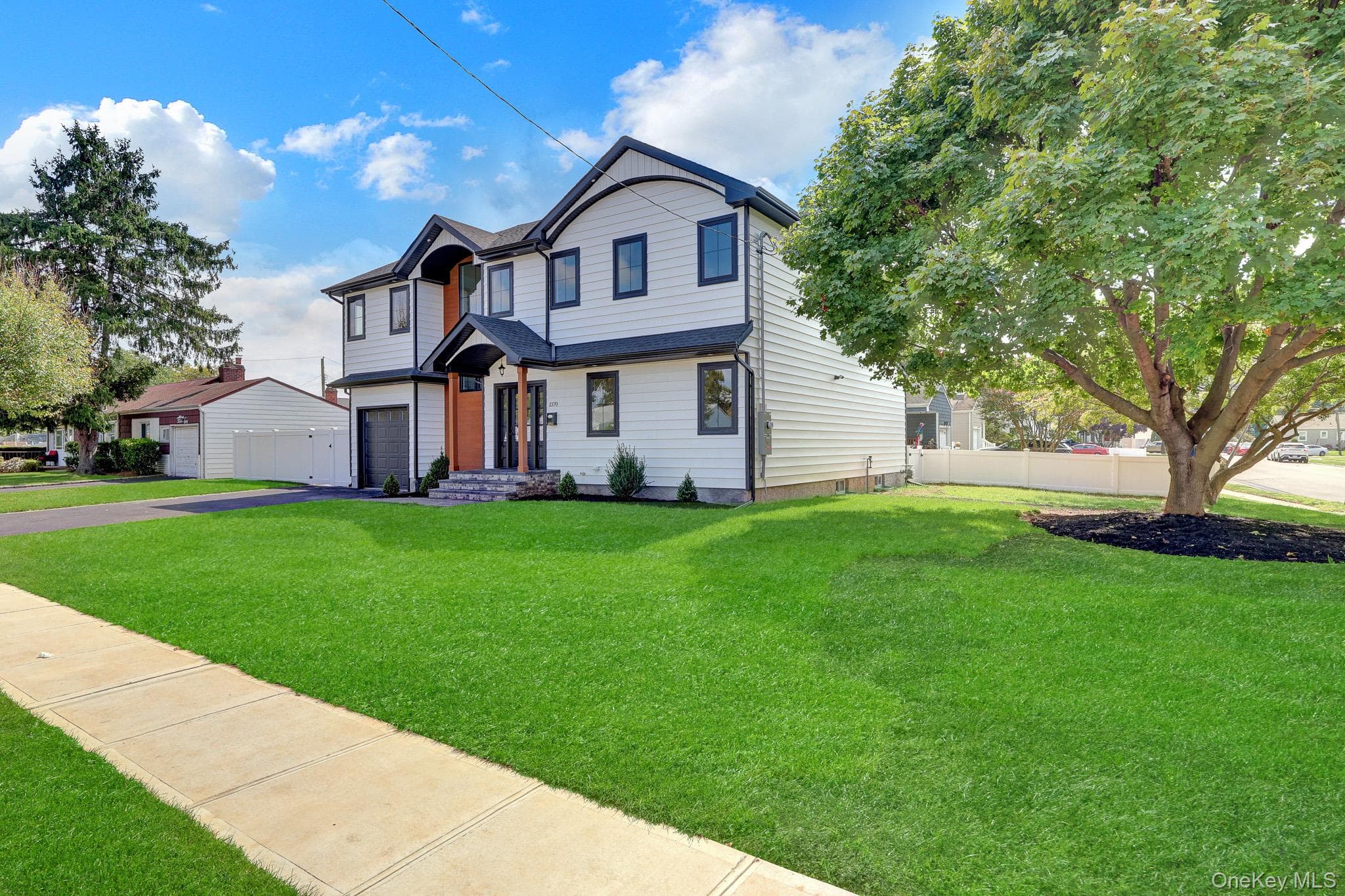 1370 Noel Court thumbnail 4