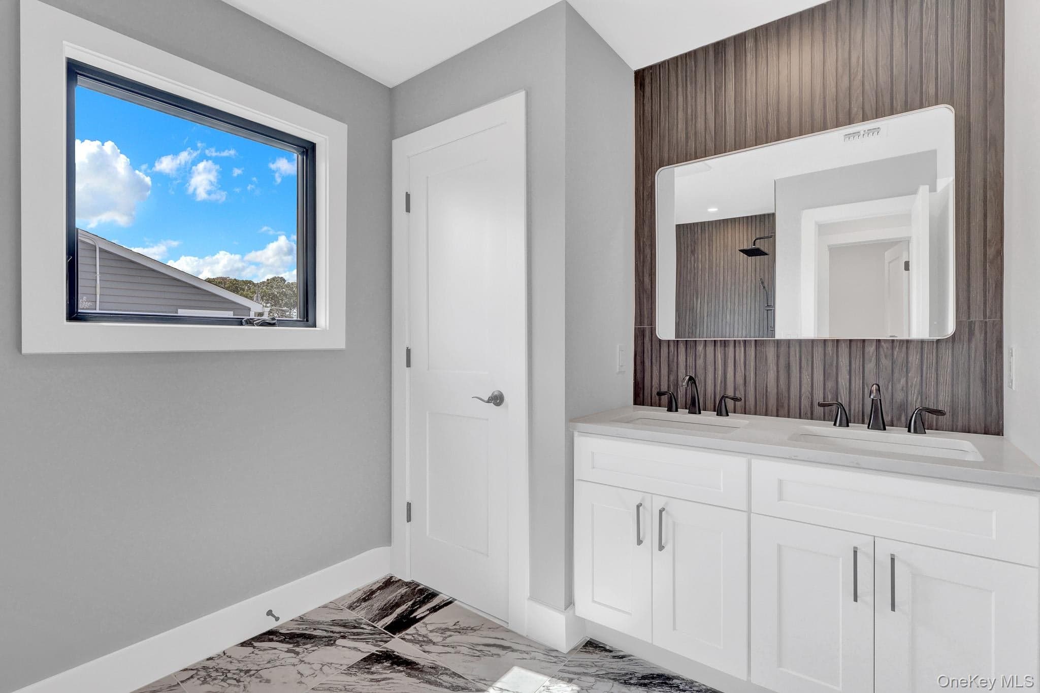 1370 Noel Court thumbnail 15
