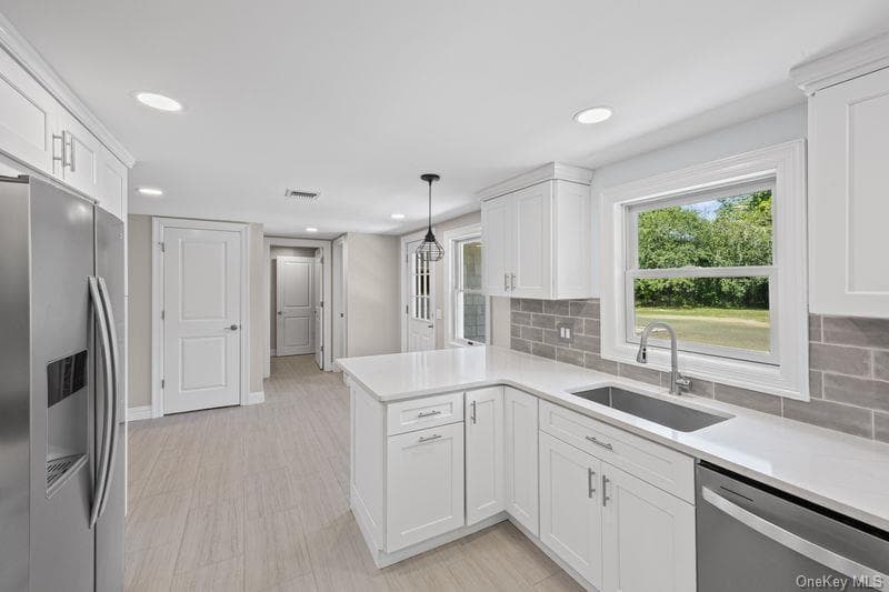 511 Montauk Highway thumbnail 19
