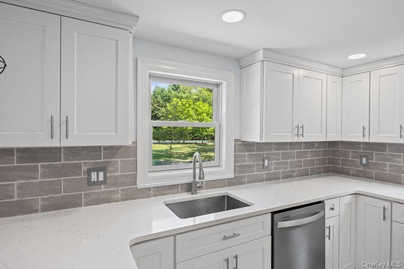 511 Montauk Highway thumbnail 23