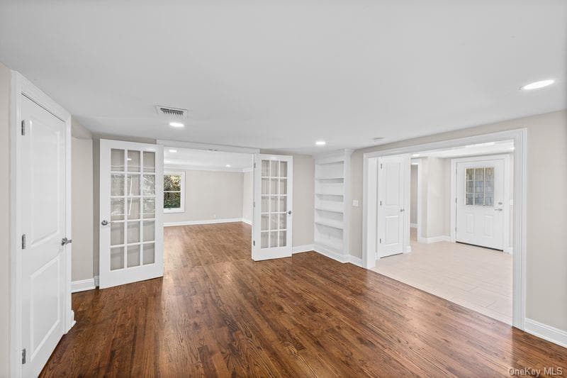 511 Montauk Highway thumbnail 16