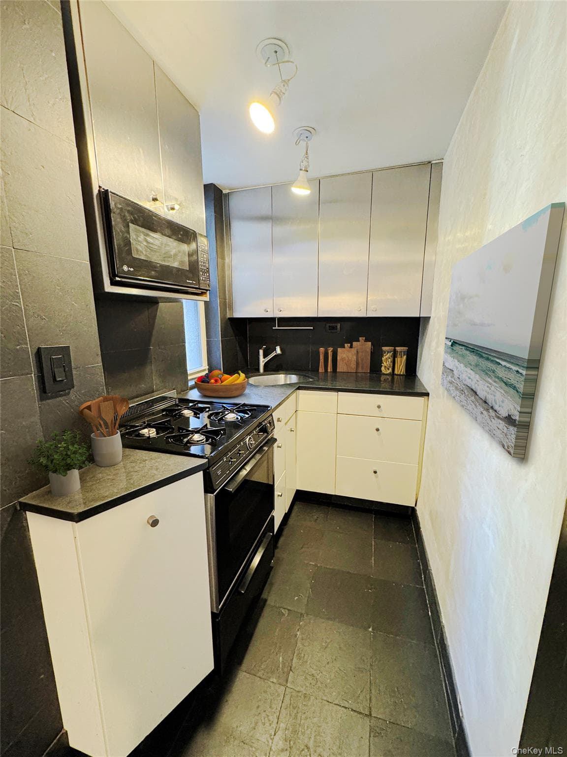 333 E 53rd Street Unit: 5C thumbnail 8