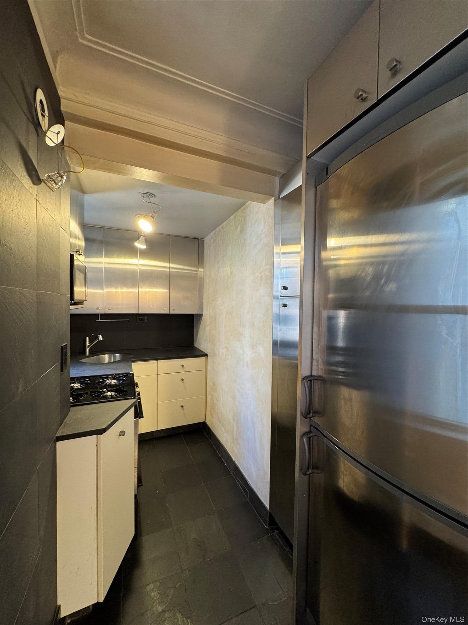 333 E 53rd Street Unit: 5C thumbnail 13