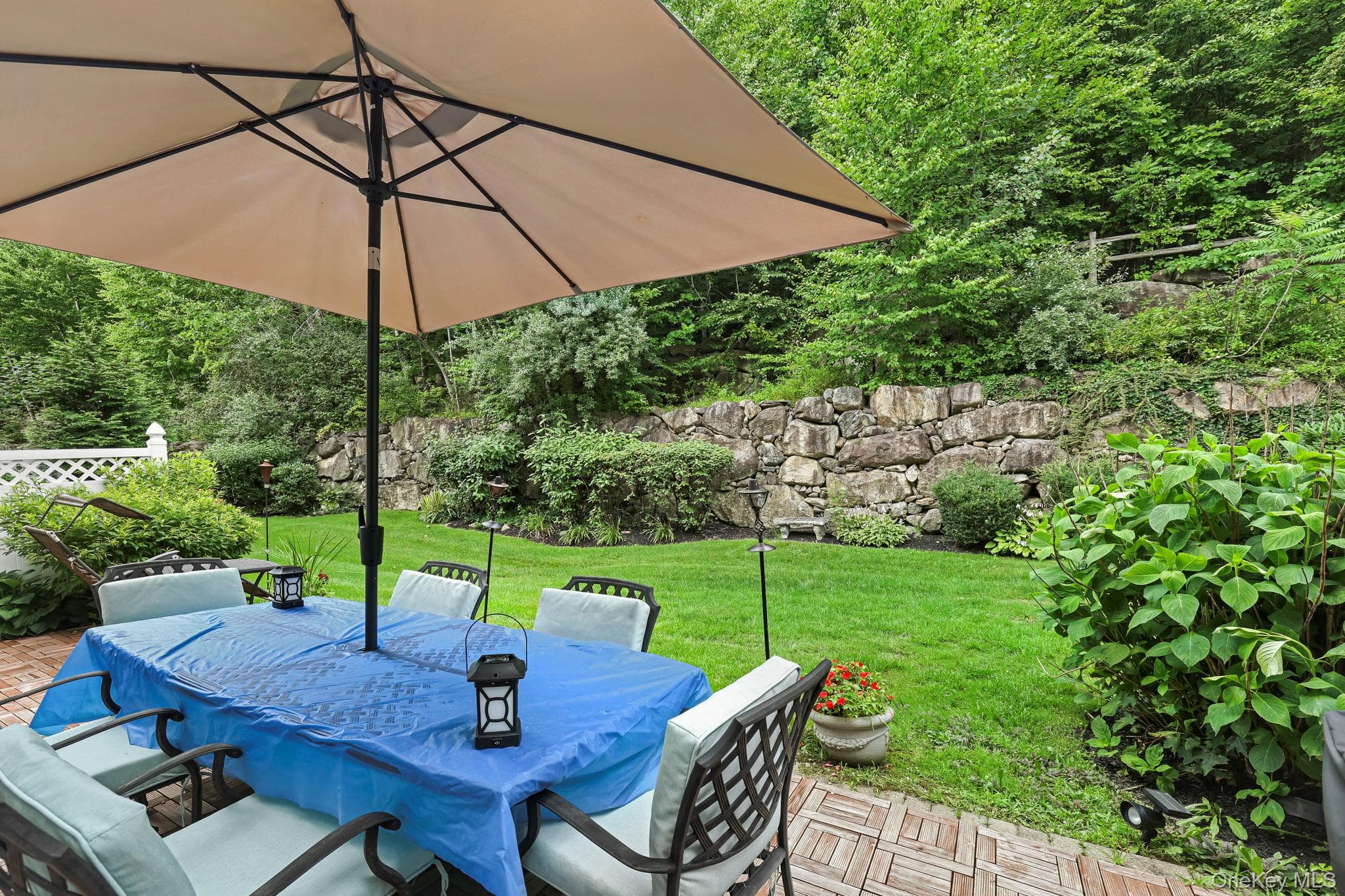271 Woodlands Drive thumbnail 3