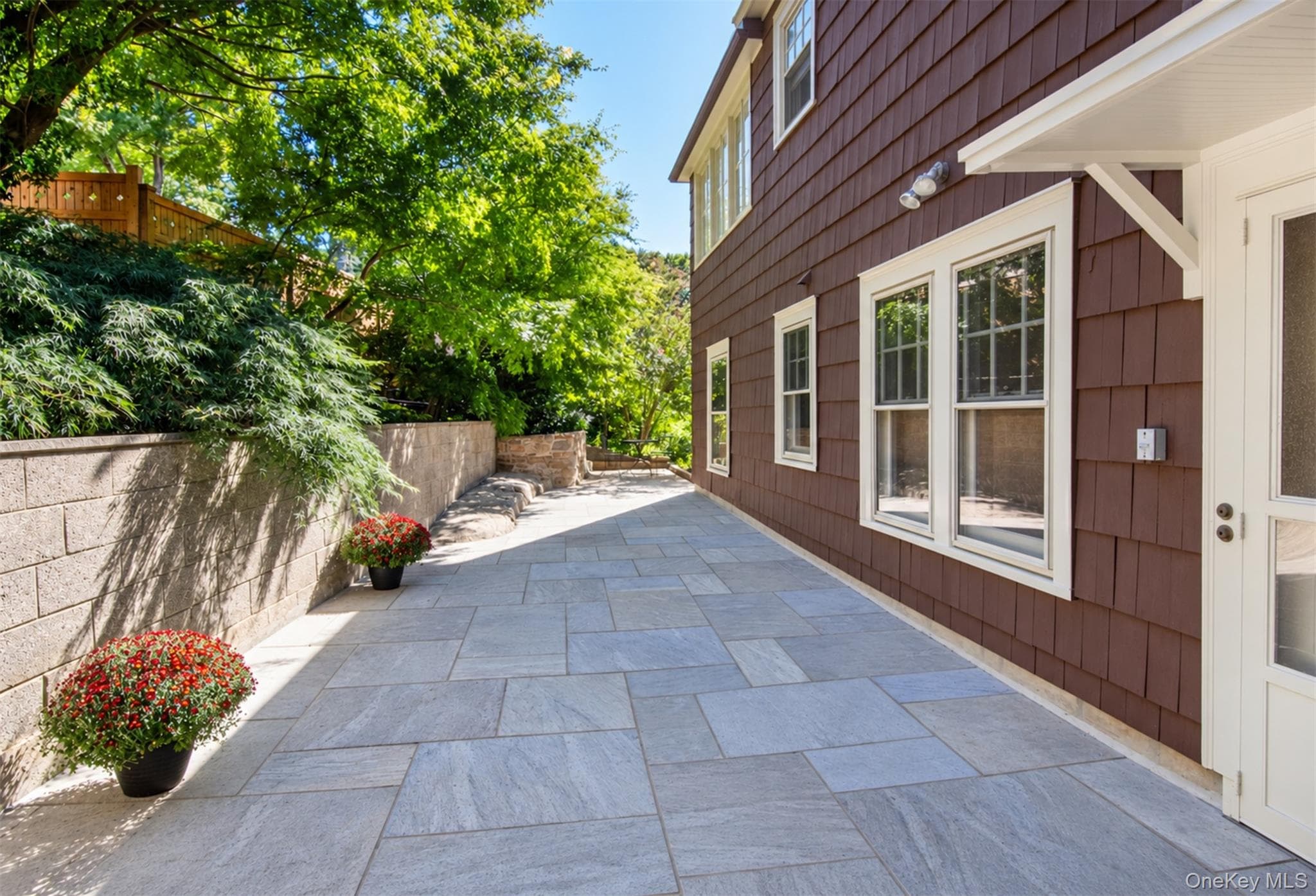 58 Young Avenue thumbnail 26