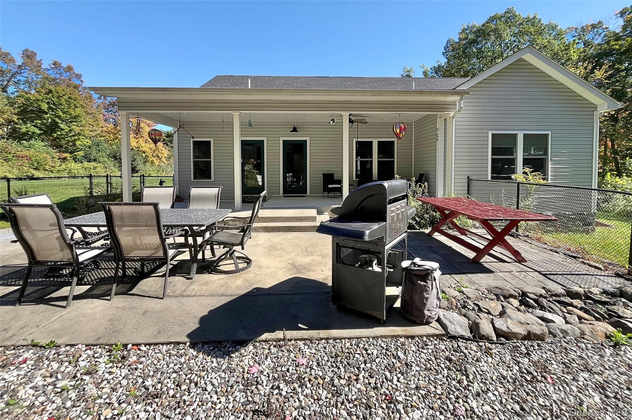 221 Maple Avenue thumbnail 37